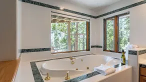 Crystal View by Avantstay Al Fresco Dining w/ View of Lake Tahoe + Crystal Bay - Image 2