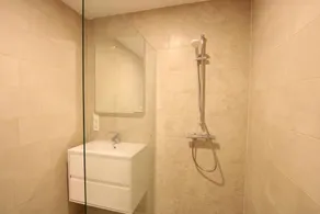 Luxury with dog over 2 floors - Image 2