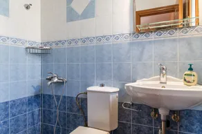 Casa vacanze 'Moraki Apartment 2 Andros' con terrazza privata, Wi-Fi e aria condizionata - Image 3