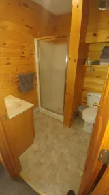 COZY 1 room cabin with bathroom - Image 2