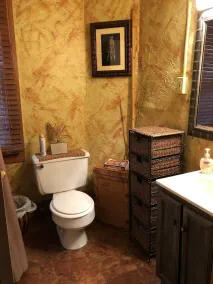 5 minute walk to downtown. Cozy family sized home with everything you need. - Image 2