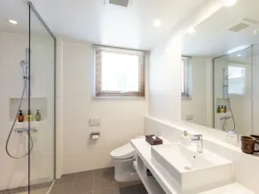 Luxury 5 Star 3 Bedroom Chalet, Niseko Chalet 1005 - Image 3