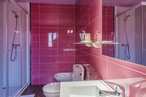Fantastica villa in posizione centrale con piscina, WLAN e aria condizionata, sono ammessi animali domestici - Image 2