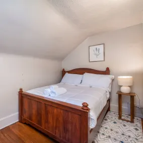 Experience Twin Cites, Spacious, Entire House - Image 4