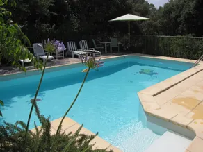 Gite pour 2 sous les chênes, accueil vélo et piscine - Image 5