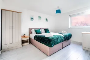 Balloch House  3 Bed in Shotts Close to Motorway - Image 5