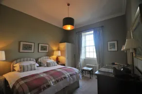 Carnell Private Apartment - Image 3