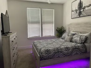 Beautiful Luxury Condo IN Downtown Orlando - Image 4