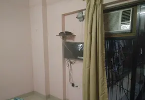 Private Room in an Apartment for 1 or 2 persons at Andheri West - Image 5