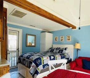 The Lighthouse Cabana just steps away from the Beach!! - Image 4