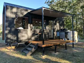 Tiny Farm House on the Hill - Image 3