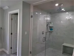 Beautiful home!!! Private game room, swimming pool and pets allowed. - Image 4