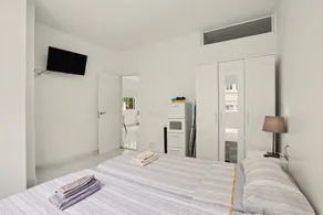 Holiday accommodation \"New 1-bedroom beach apartment\" - Image 4