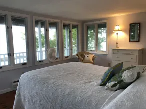 Charming cottage by the sea - Image 4