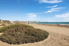 Casa de vacaciones Las Arenas con vistas a la montaña, terrazas y Wi-Fi - Image 4