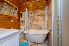 4 Season Log Chalet Home with Hot Tub - Image 3
