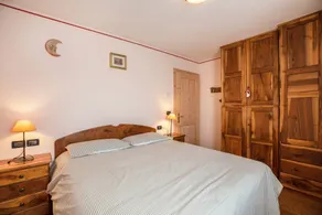 Holiday Apartment 'Le Coccinelle' with Mountain View, Terrace & Wi-Fi - Image 5