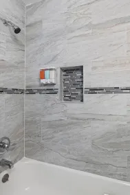 ★ cute 🏠! heated salt water pool! 6 miles to Madeira Beach ★ - Image 3