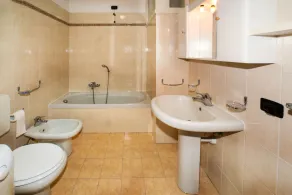 Como Lake Superior Apartment central location ideal for relax vacations - Image 3