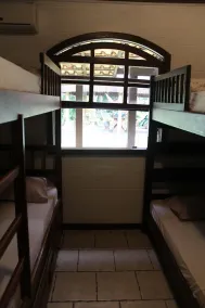 Beach house with lots of greenery, a true beach country house.<br> 24-hour security. - Image 3