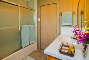 Stunning, majestic, oceanfront location, with stunning view and air conditioning - Image 2