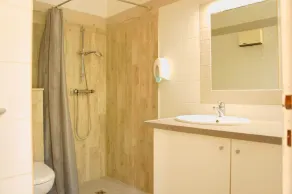 Residence Les Peupliers Loriol comtat - Image 3
