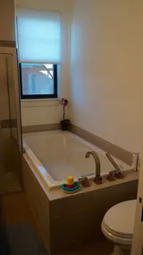 Villa moderne avec piscine, à quelques minutes des plages, du golf et des commerces, Wifi et parking gratuits - Image 4