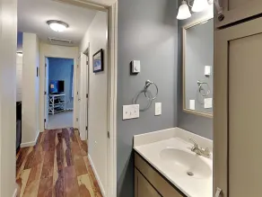 The Hideaway House - Image 4
