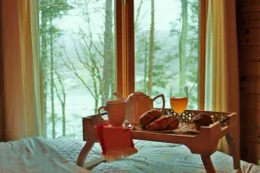 Luxury Cabin for 23, Million Dollar View Lake Estate, Book Now for Summer & Fall - Image 5