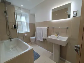 RnB - 1 Bedroom Detached Coach House Cottage Lodge - Image 3