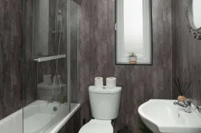 2-Bed Flat Wishaw Free Parking Family-Friendly - Image 3