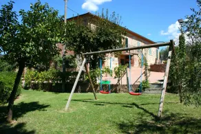 Bella villa con piscina privata situata nel territorio collinare della Valdichiana, a circa 1 km dal - Image 2