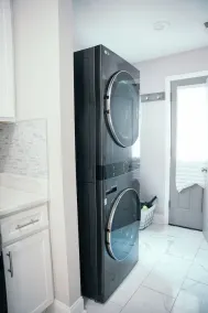 Charm City Luxury 4 Bedroom Brick Home - Image 3