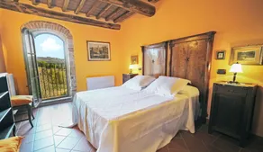 BEAUTIFUL VILLA with private Pool in the heart of Chianti - Image 5
