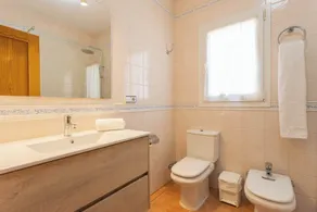 Villa Primrosa - beautiful sea views - Image 2