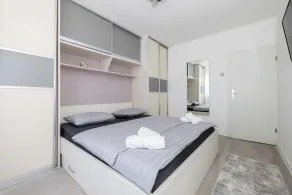 Cool Cozy Apartment - Image 5