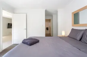 Stirling Apartment 1- Modern Central Apartment - Image 5