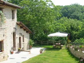 Holiday Home 'Casale Storico XVII Sec - Rosa' with Mountain View, Shared Pool and Wi-Fi - Image 4