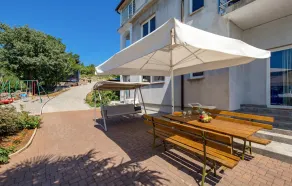 Nice Apartment In Rijeka With Wifi - Image 4