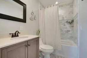 Luxurious Waterfront on Lake Louise! 1 Block from the Beach & Boardwalk! - Image 2