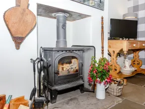 IVY COTTAGE, romantic, luxury holiday cottage in Grewelthorpe - Image 2
