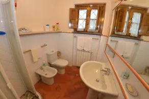Belle maison de vacances avec climatisation, TV, terrasse et animaux admis, près de Lucques - Image 3