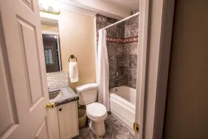 The River Blossom Suite - Downtown - Image 3