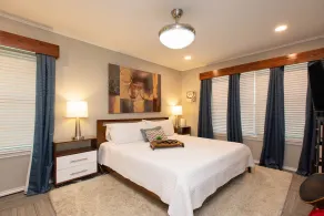 Gran casa - baños renovados, cubierta nueva, casa de botes, sala de juegos y billar. - Image 5