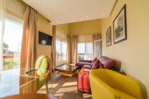 Mnar CASTLE: Apartment for 2 people with 2 bedrooms. Ocean View - Image 4