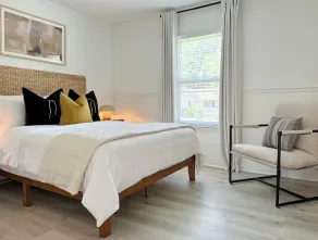 Modern Home Near Beach & City Dog Friendly - Image 3