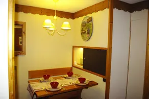 Valmorel 4 people Apt 27 m2 slopes resort center - Image 4