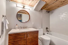⛷️Mountain Home☀️ Hot Tub ⛰️Walk to Downtown Frisco✨2 Kitchen/Living Room Areas - Image 4