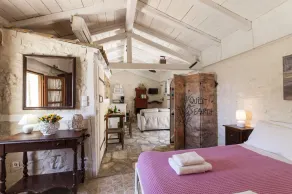 Scirocco & Folitsa Villas - Image 4