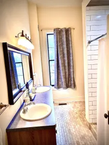 Modern Elegance & Historic Charm W7th / DT STP South Unit - Image 2